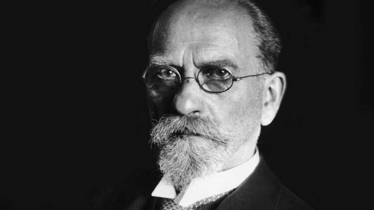 21. Edmund Husserl (1859-1938)