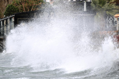 Meteoroloji'den Ege Denizi için fırtına uyarısı