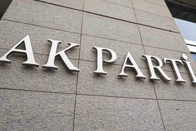 AK Parti'de 47 ilin yeni yönetim kadroları belli oldu