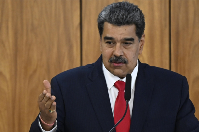 Venezuela'nın muhalif lideri Gonzalez, Maduro'nun seçim galibiyetini tanımaya zorlanıyor