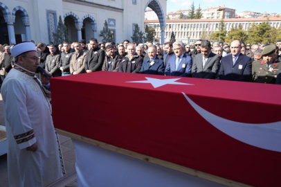 Evinde ölü bulunan Kaymakam Coşkun memleketinde toprağa verildi