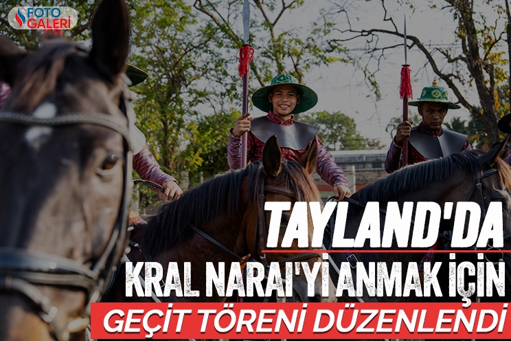 Tayland'da Kral Narai için geçit töreni düzenlendi