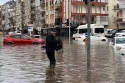 Antalya'da sel alarmı: 3 ilçede yarın da okullar tatil