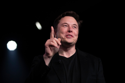 Elon Musk, X'teki erişim sorununun Ukrayna kaynaklı olduğunu açıkladı