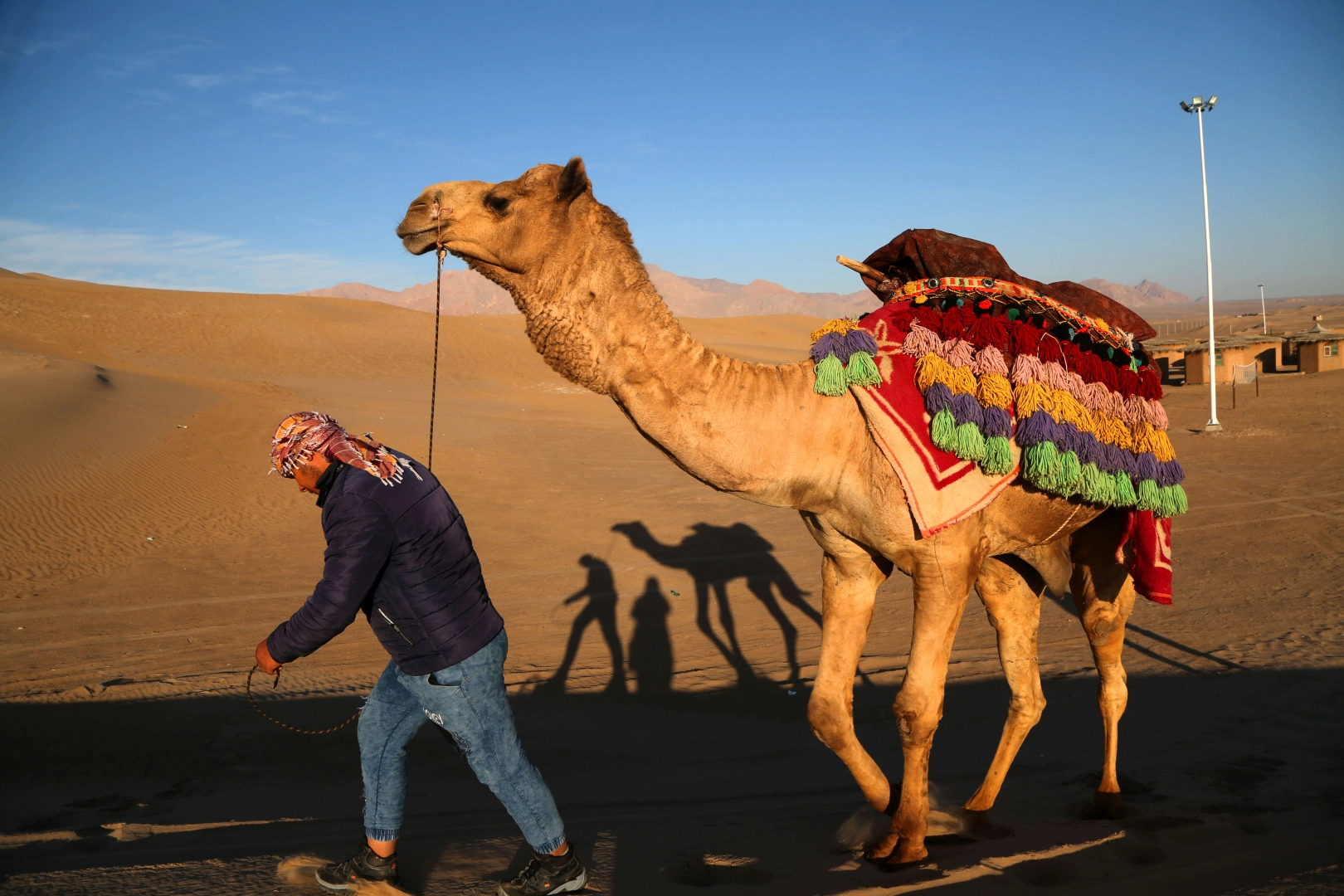 İran'ın Yezd şehri çöl safarisi ile turistlerden ilgi görüyor