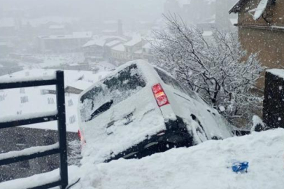 Bitlis'te zincirleme kaza: 16 kişi yaralandı