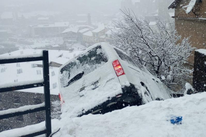 Bitlis'te zincirleme kaza: 16 kişi yaralandı