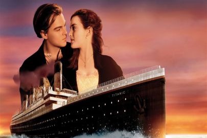 'Titanic' filminde hayat kurtaran meşhur kapı açık artırmada