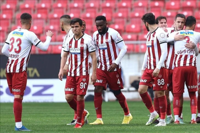 Sivasspor, yarın evinde Fatih Karagümrük'ü ağırlayacak