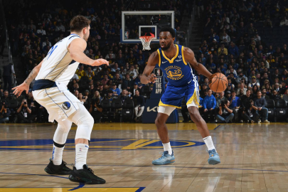 NBA’de Warriors, Mavericks’i 104-100 mağlup etti