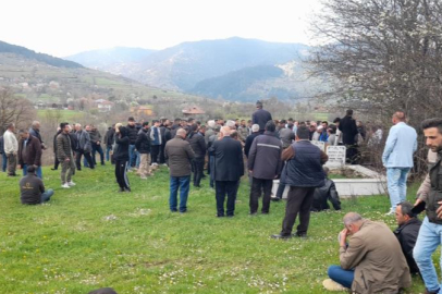 Kız istemek için yola çıkmışlardı: 3 çocuk annesi hayatını kaybetti