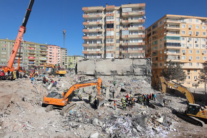 6 Şubat'ta yıkılan Serin-2 apartmanı sanıklarının yargılanmasına başlandı