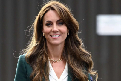 Kate Middleton geleneği bozmadı, kızını fotoğrafladı