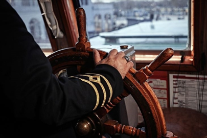 Gemilere kılavuzluk yapan kaptan ve personelin güvenliği artırılıyor