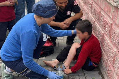 Taksinin çarpması ile yaralanan çocuk ambulanstan kaçtı