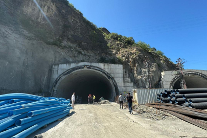 Trabzon'da tünel inşaatının iskelesi çöktü: 1 yaralı