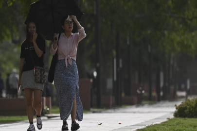 Hindistan'da öldürücü sıcaklık: 2 saatte 16 kişi hayatını kaybetti
