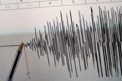 Papua Yeni Gine'de 6,3 büyüklüğünde deprem