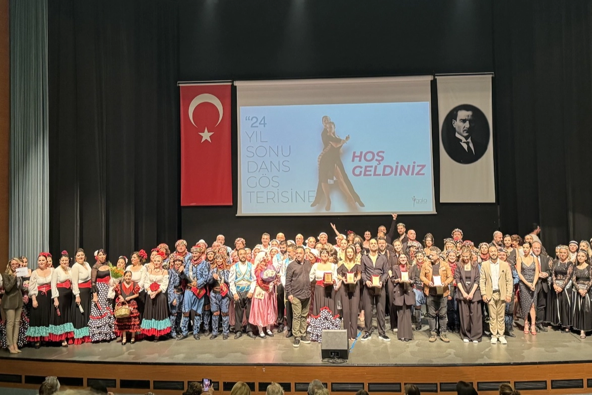 Bursa Gala Kültür Sanat Merkezi'nin muhteşem gösterisi