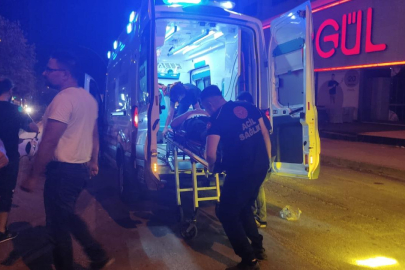 Mersin'de hafif ticari araçla motosiklet çarpıştı: 1 yaralı