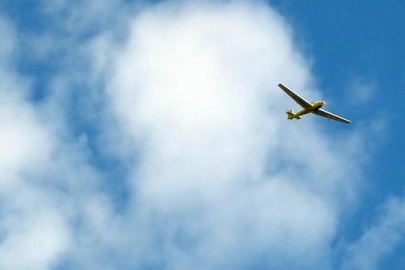 Güney California'da eski tip uçak düştü:  2 kişi öldü