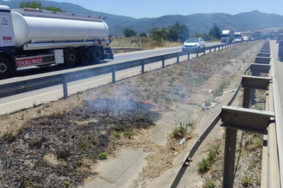 Bursa'da sigara izmariti refüjde yangına neden oldu