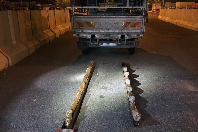 Adana'da kamyonette 8 kilo esrar bulundu: Suçu arkadaşına attı