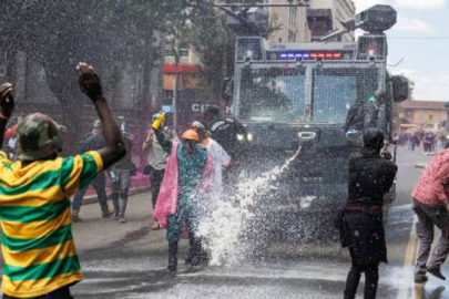 Kenya'da polisten protestoculara plastik mermili müdahale