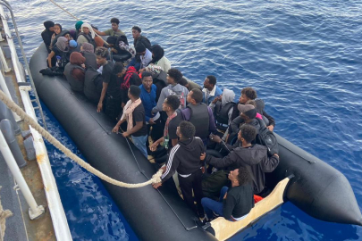 Çanakkale açıklarında 75 kaçak göçmen yakalandı