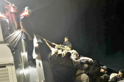 Fethiye açıklarında 18 düzensiz göçmen yakalandı