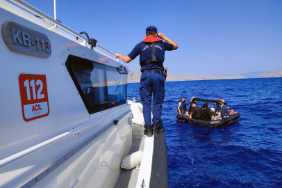  Yunanistan’ın geri ittiği 20 düzensiz göçmen kurtarıldı