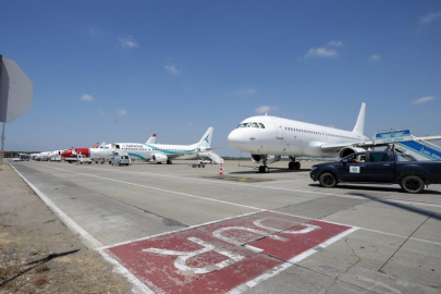 İsrail uçağı Antalya'ya acil iniş yaptı