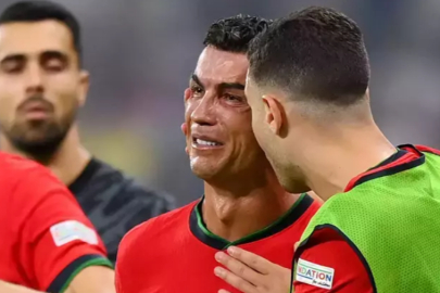 Cristiano Ronaldo hüngür hüngür ağladı