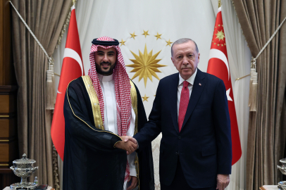 Cumhurbaşkanı Erdoğan Suudi Arabistan Savunma Bakanı kabul etti