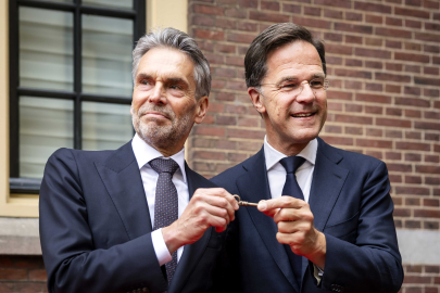 Hollanda'nın yeni başbakanı eski istihbarat başkanı Dick Schoof oldu
