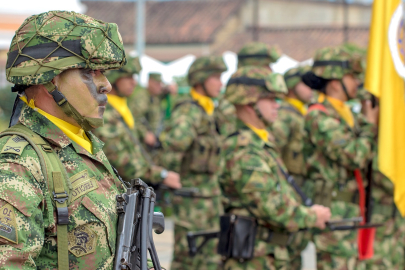Kolombiya'da uzaktan kumandalı patlayıcının infilak etmesiyle 6 asker yaşamını yitirdi