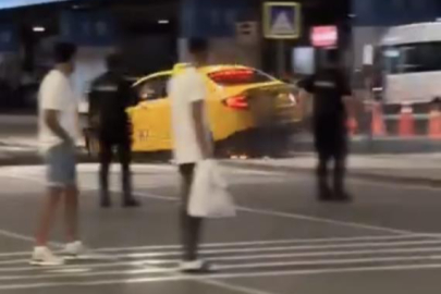 Ortalık savaş alanına döndü: Havalimanındaki taksici terörü kamerada!