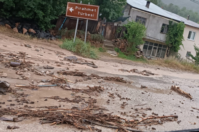 Erzincan-Gümüşhane karayolu kapandı