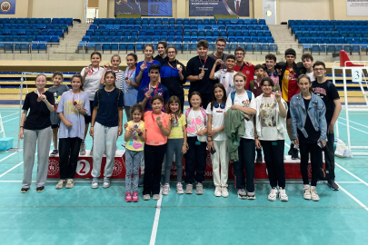 Badminton müsabakaları yoğun katılımla gerçekleşti