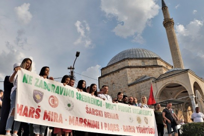 Kuzey Makedonya'da Srebrenitsa soykırımına uğrayanlar anıldı