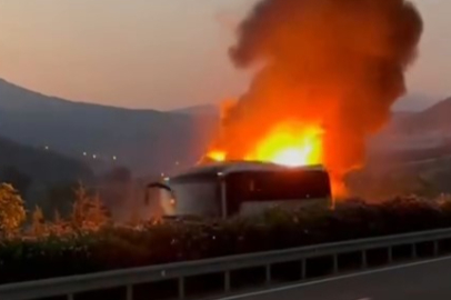 Bursa'da yolcu otobüsü alev alev yandı