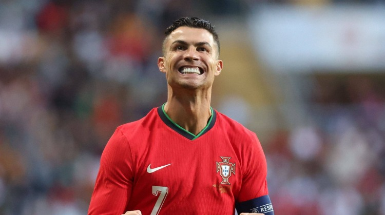 13- Cristiano Ronaldo