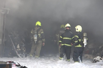 Bursa’daki fabrika yangını söndürüldü