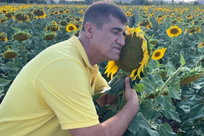 Türkücü Aydın Aydın, klibinde ayçiçekleri oynattı