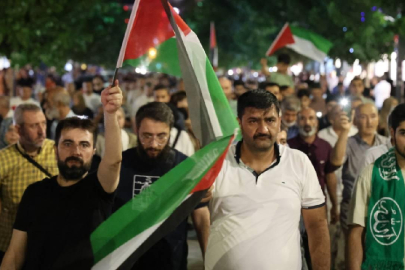 Ayasofya Meydanı'nda Filistin'e destek mitingi