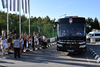 Beşiktaş, Turkcell Süper Kupa maçı için Atatürk Olimpiyat Stadı'na hareket etti