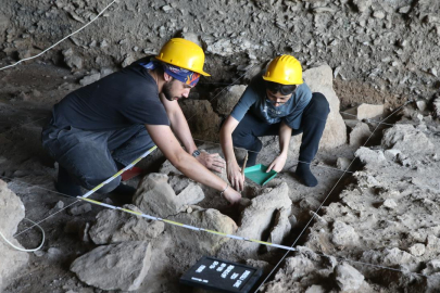 Kahramanmaraş'ta 14 bin 500 yıllık olduğu değerlendirilen mezar bulundu