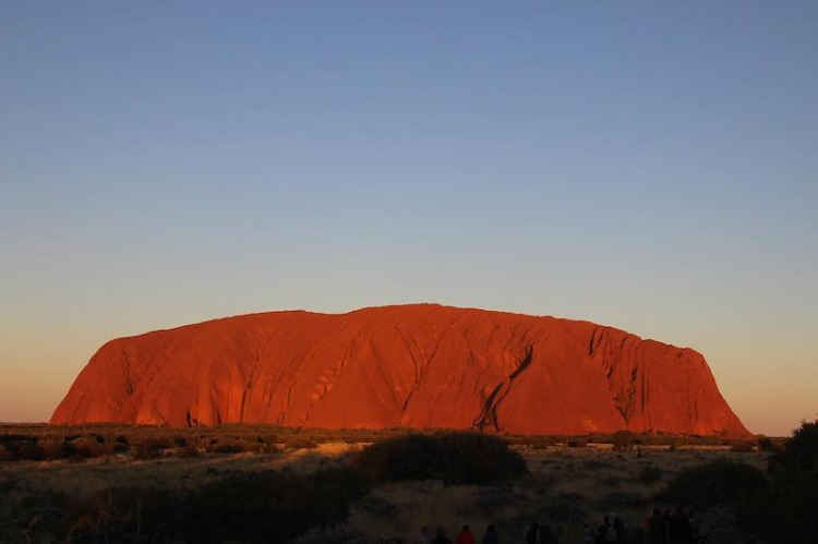 2- Uluru’nun Taşları