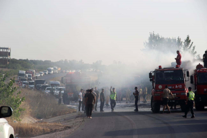 Saman yüklü TIR alev aldı