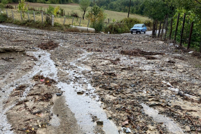 Alaçam'da sağanak 10 mahallede zarara yol açtı